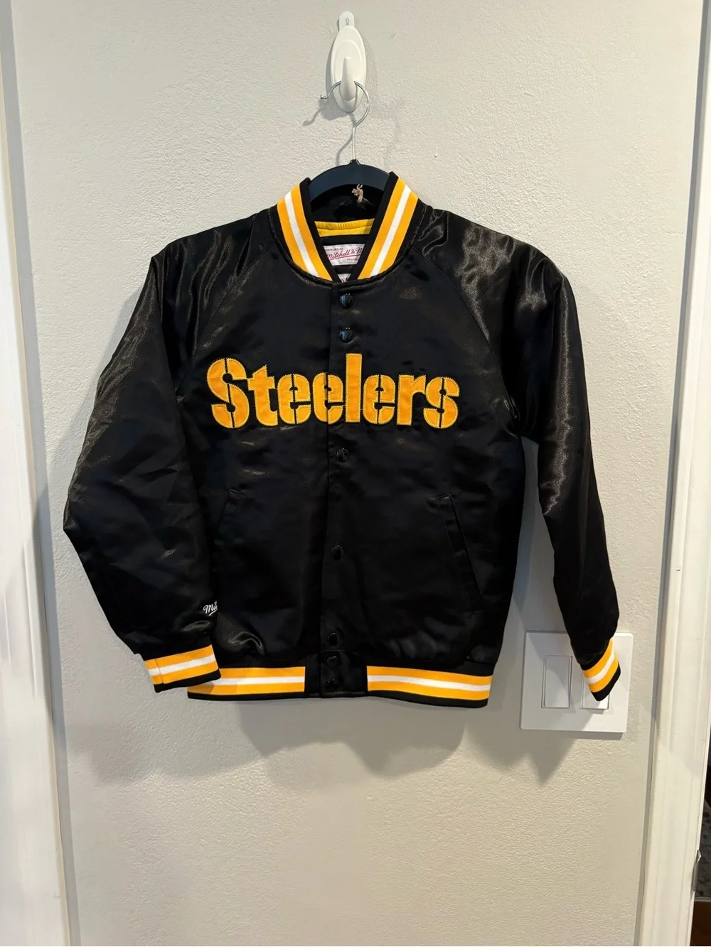 Mitchell & Ness brand new